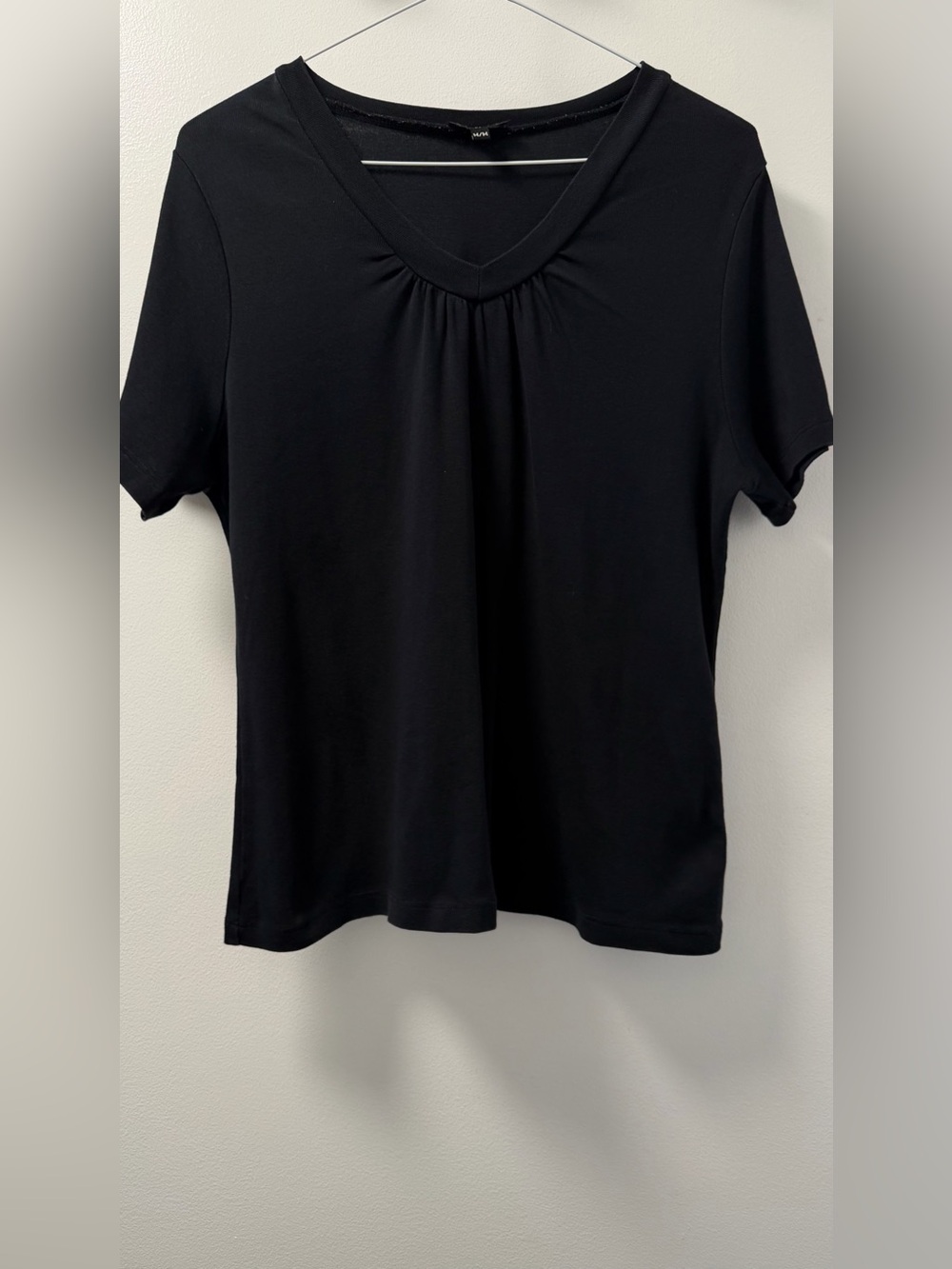 Haggar Petite Black 100% Cotton Gathered V-Neck Short Sleeve Top M
